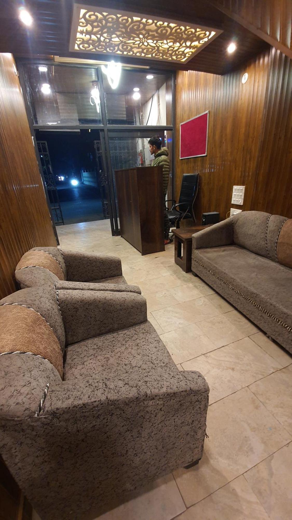 Hotel Townhouse Rishīkesh Dış mekan fotoğraf